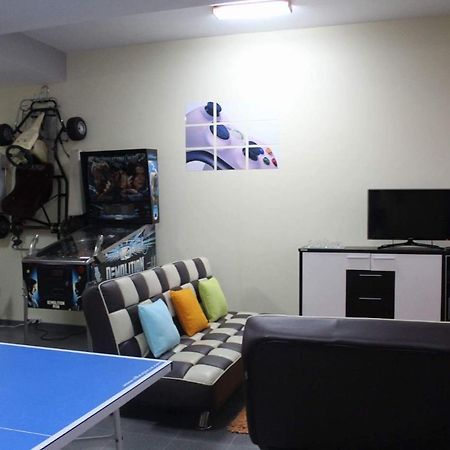 Villa Quinze - Luxurious 3 Bedroom Villa With Private Pool And Games Room & Amazing Views Понта-Делґада Екстер'єр фото