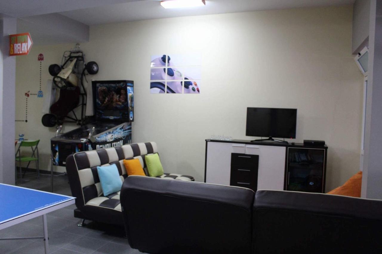 Villa Quinze - Luxurious 3 Bedroom Villa With Private Pool And Games Room & Amazing Views Понта-Делґада Екстер'єр фото
